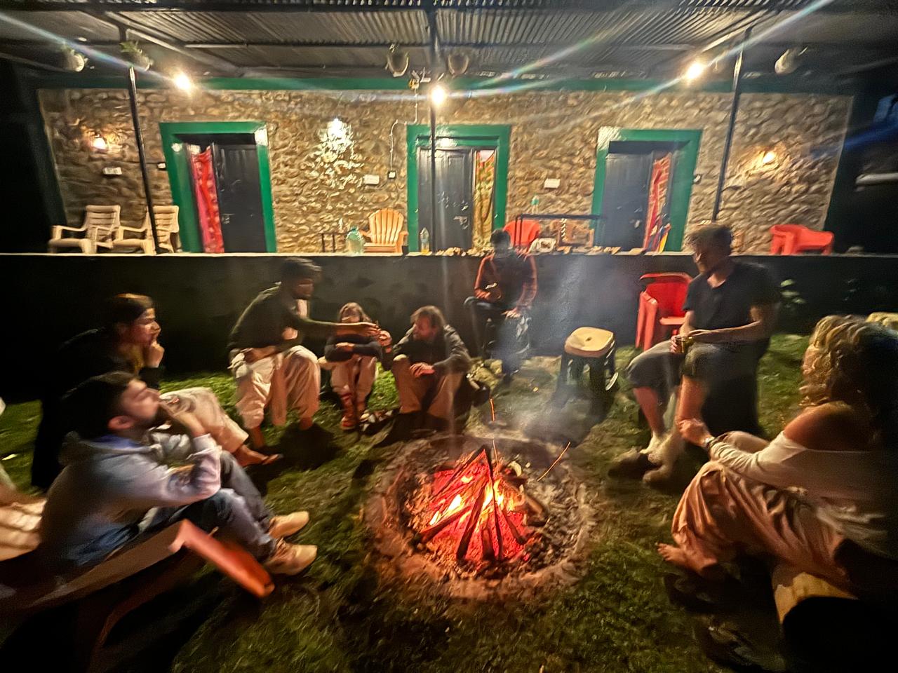 Rave Raja Co-Working Hostel - Tap to explore photos