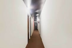 Hotel O by OYO Silver Stone, Delhi