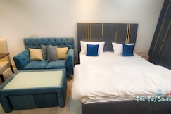 NE Best Home stay with Taj Studios Noida, Noida