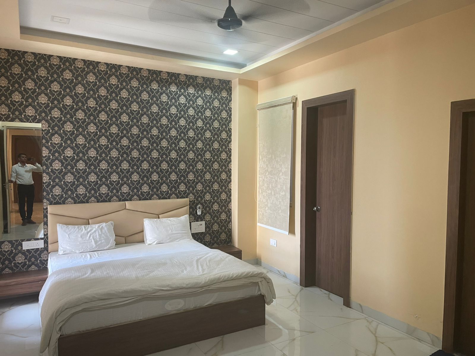 Hotel Janki Palace - Tap to explore photos