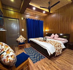 Scenic Valley View Deluxe Room