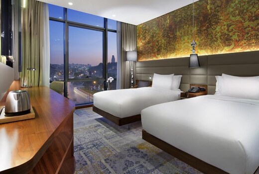 Doubletree By Hilton Istanbul Piyalepasa Istanbul Hotel Price Address Reviews