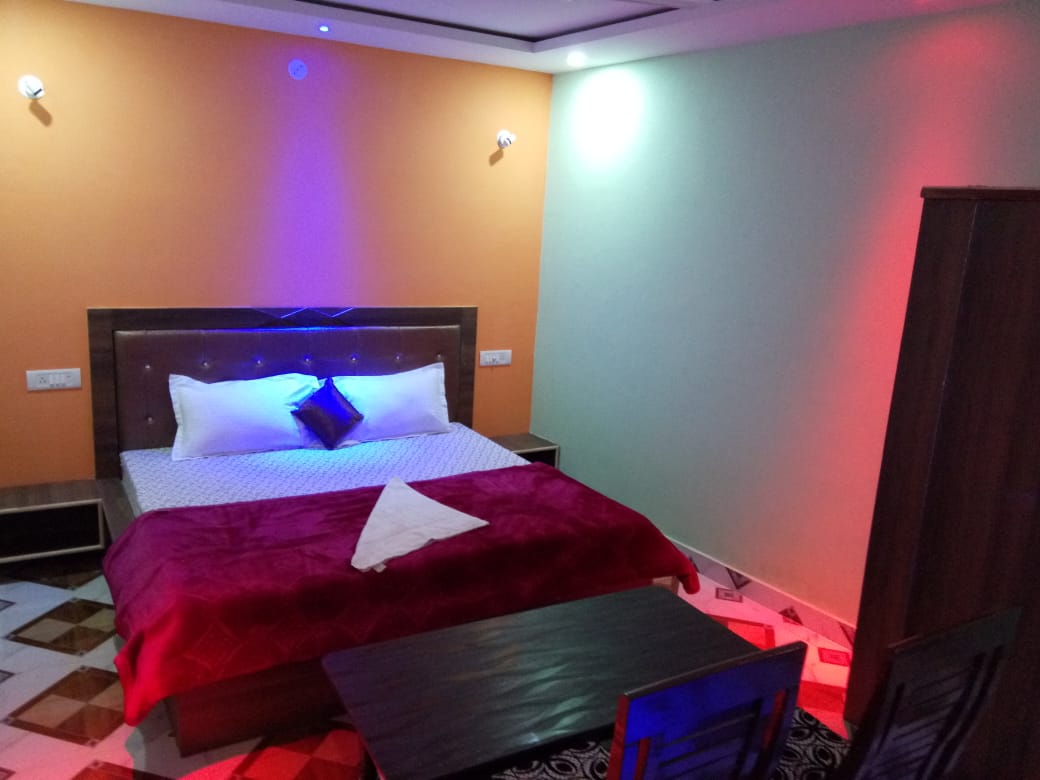RANA Homestay - Tap to explore photos