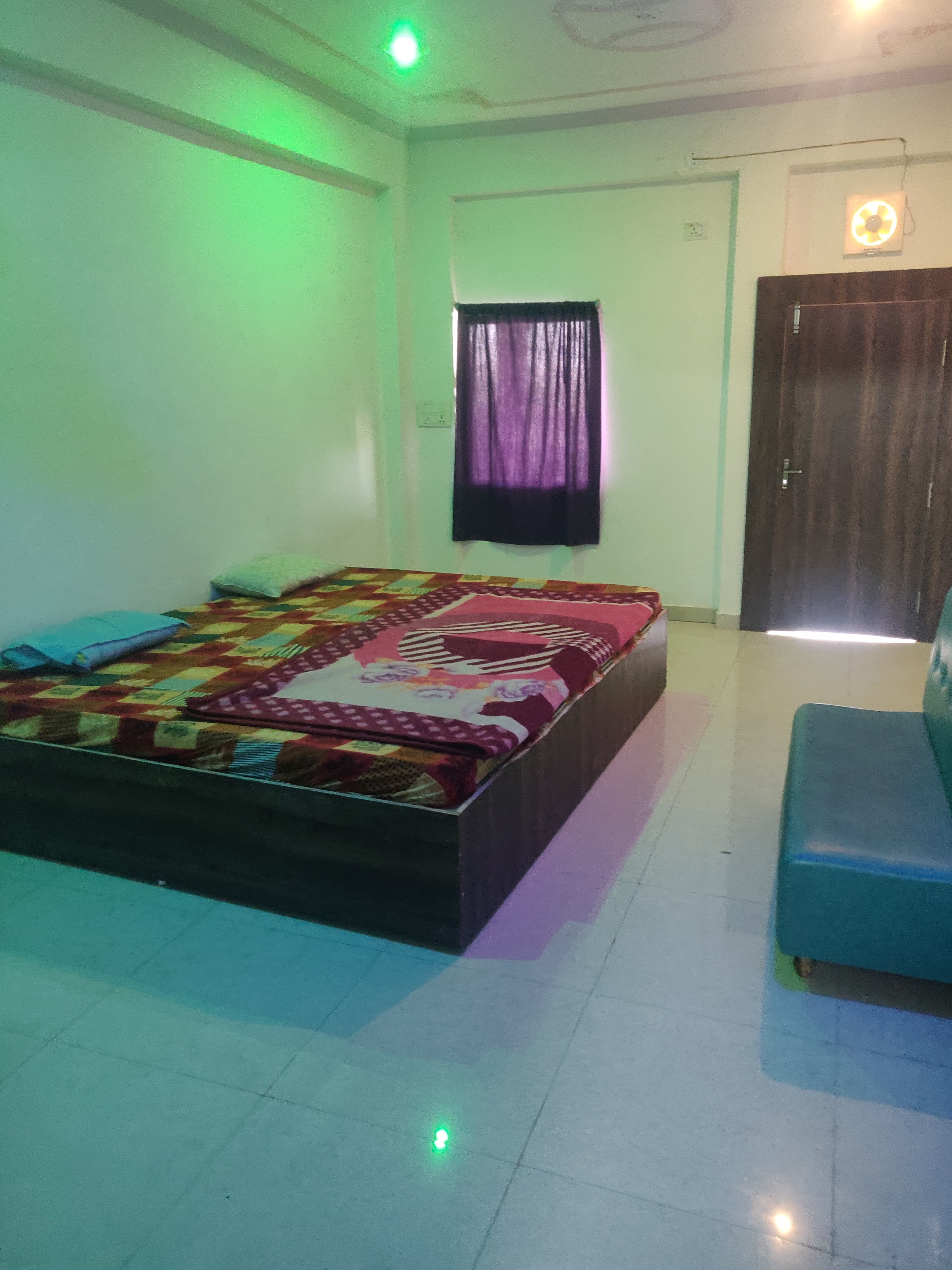 HOTEL KANISHK - Tap to explore photos