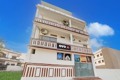 Hotel O Saanvi Residency Inn a Ganga View, Chunar