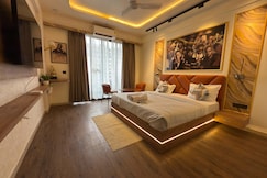 Hustle an Hyde, Lucknow