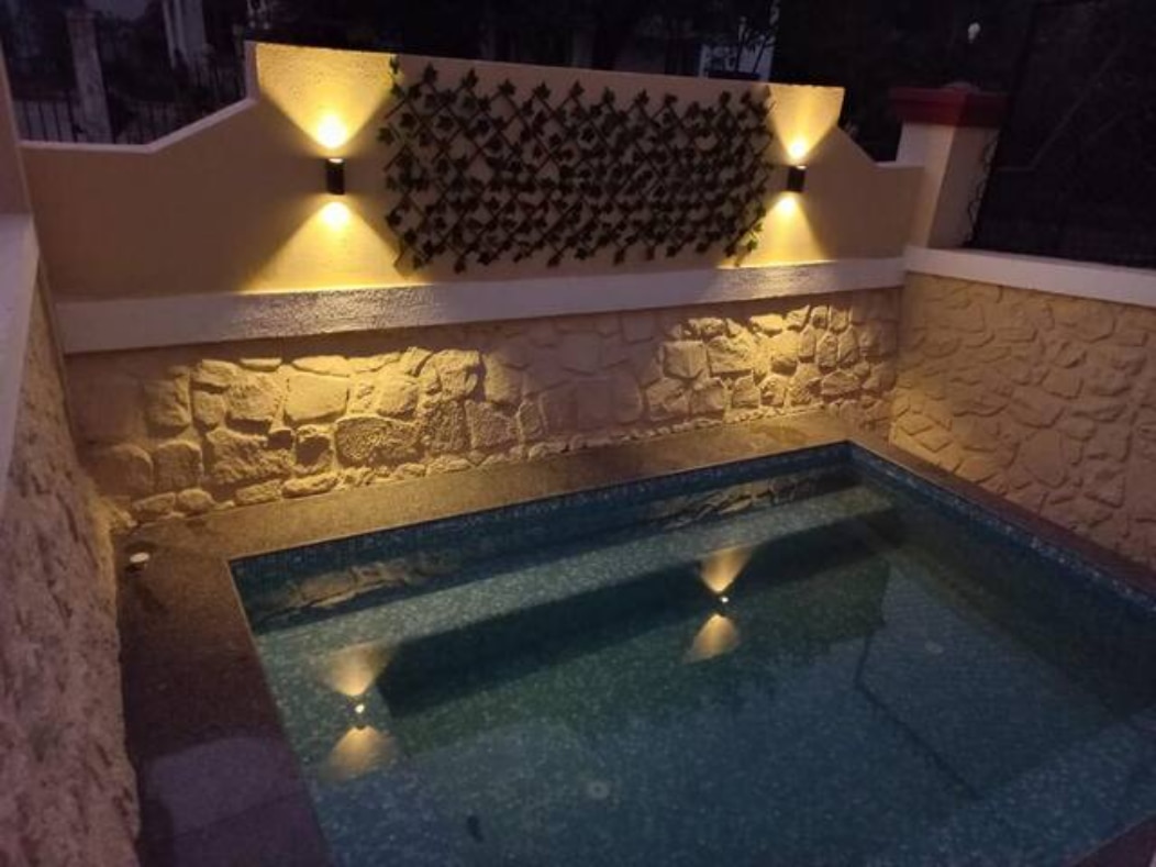9BHK Cloud 9 Retreat by Pranaam Stays - Tap to explore photos