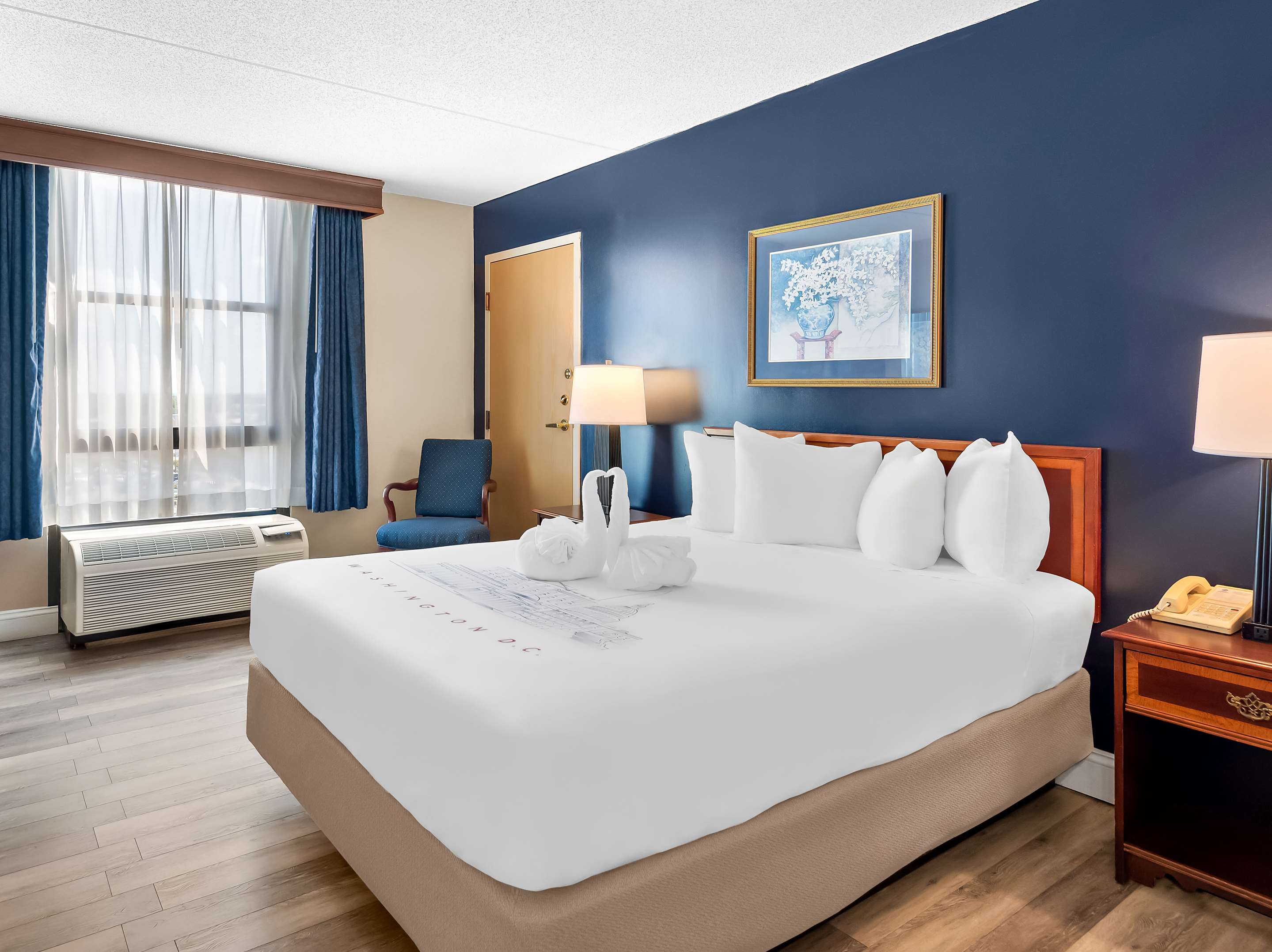 Best Western Potomac Mills - Tap to explore photos