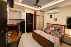 Cozy Corner Studio in SouthDelhi, Delhi