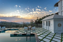 Hotel White House Munnar | Luxury Resort, Munnar