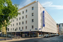 A&O Koln Neumarkt, Leverkusen