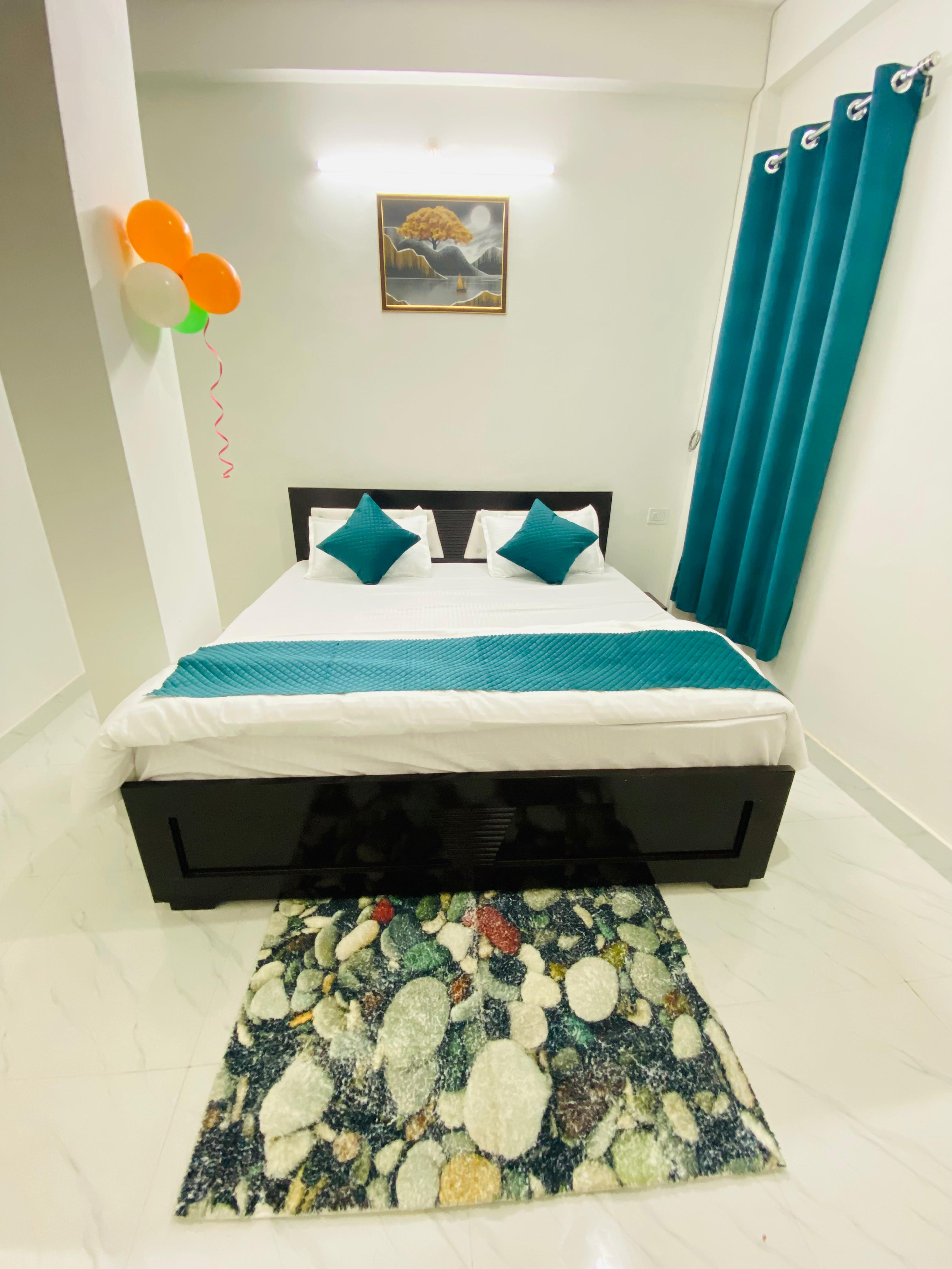 Hotel Aanandwan Palace - Tap to explore photos