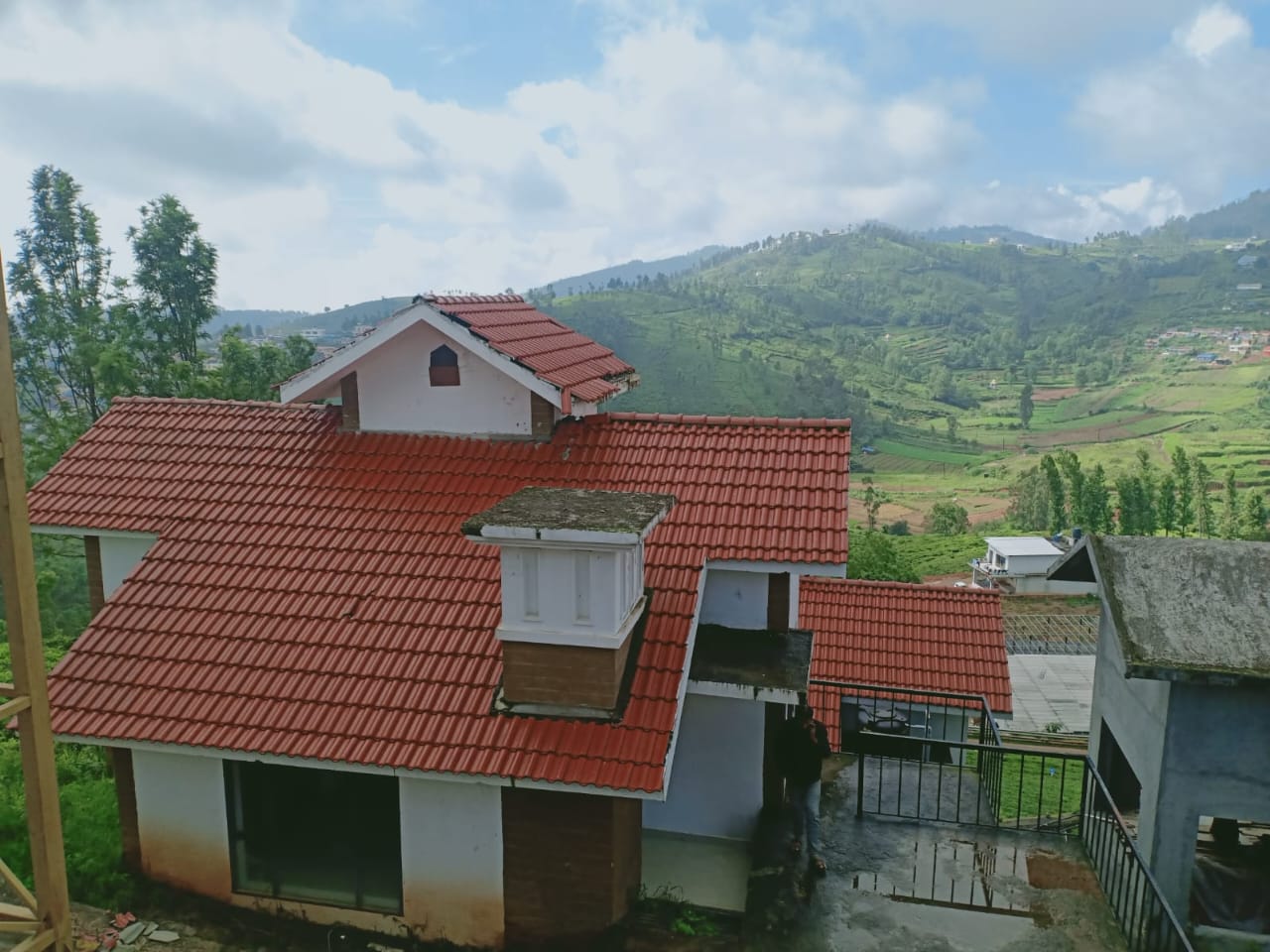 Carrot Creek Ooty Resorts - Tap to explore photos