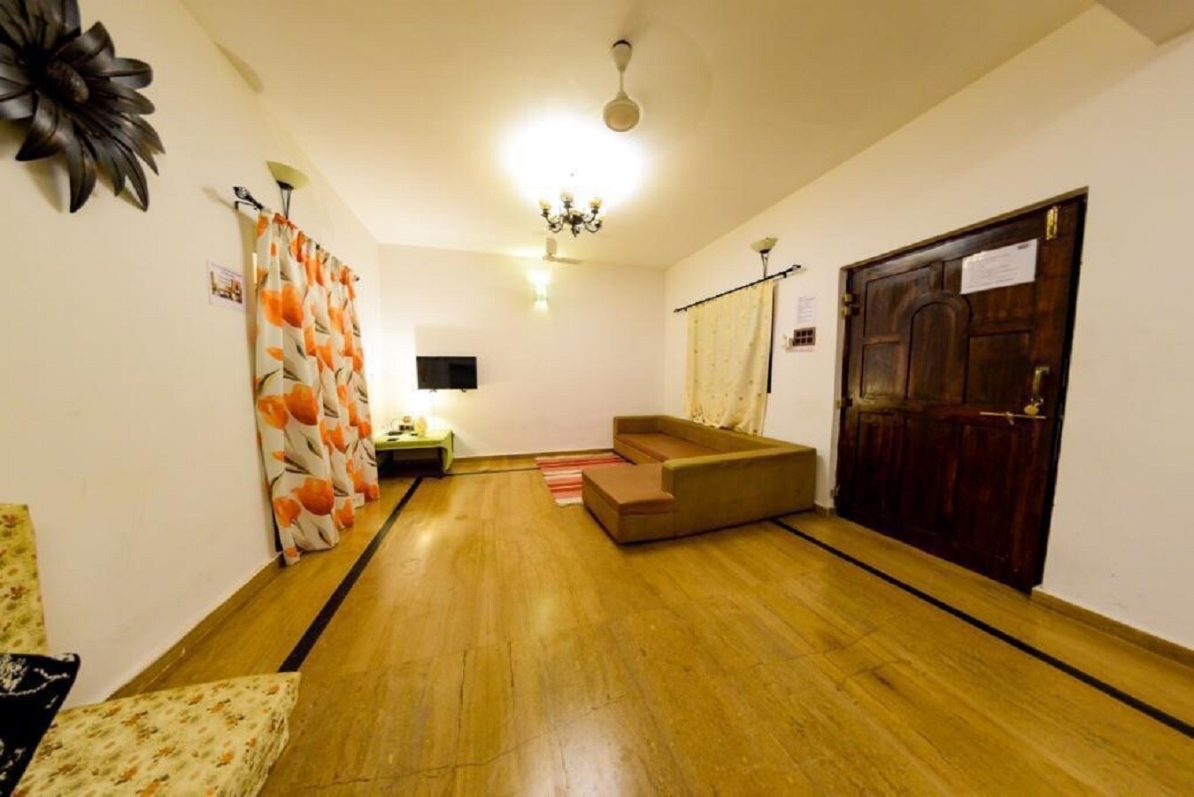 Em casa 6BHK private pool villa near BAGA BEACH - Tap to explore photos