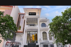 Hotel Raj Palace Lucknow, Lucknow