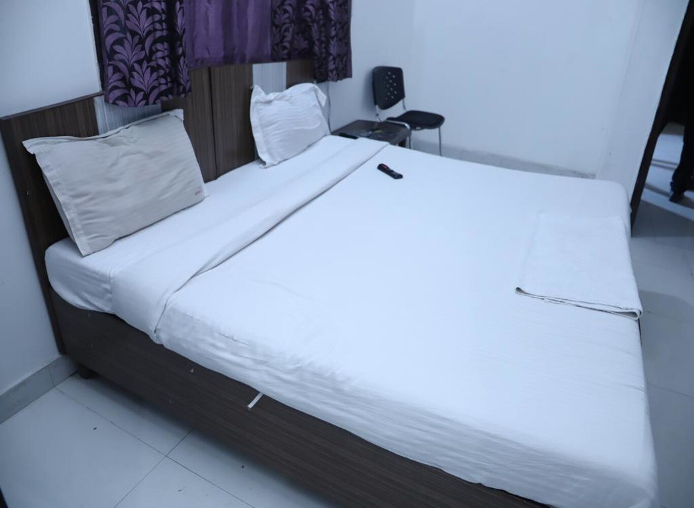 Anshuman Guest House - Tap to explore photos