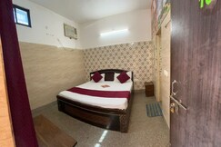 Guru Krapa Dham  Near Prem Mandir, Vrindavan