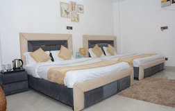 Premium Double Twiin Bedroom
