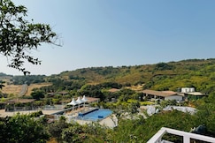 DARK FOREST RETREAT, Amboli