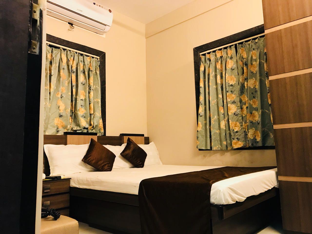 Belmont Puri-7 BHK Luxury Villa - Tap to explore photos