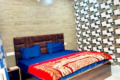 Radhika Vallabh Sadan, Vrindavan