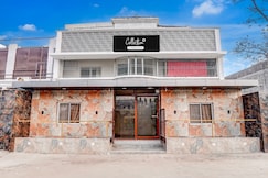 Collection O Vadodara Airport Formerly Milan Party Hall, Vadodara