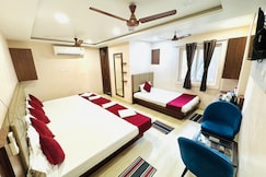Vimoksha Residence I 9 min walk to Kashi Vishwanath Temple, Varanasi