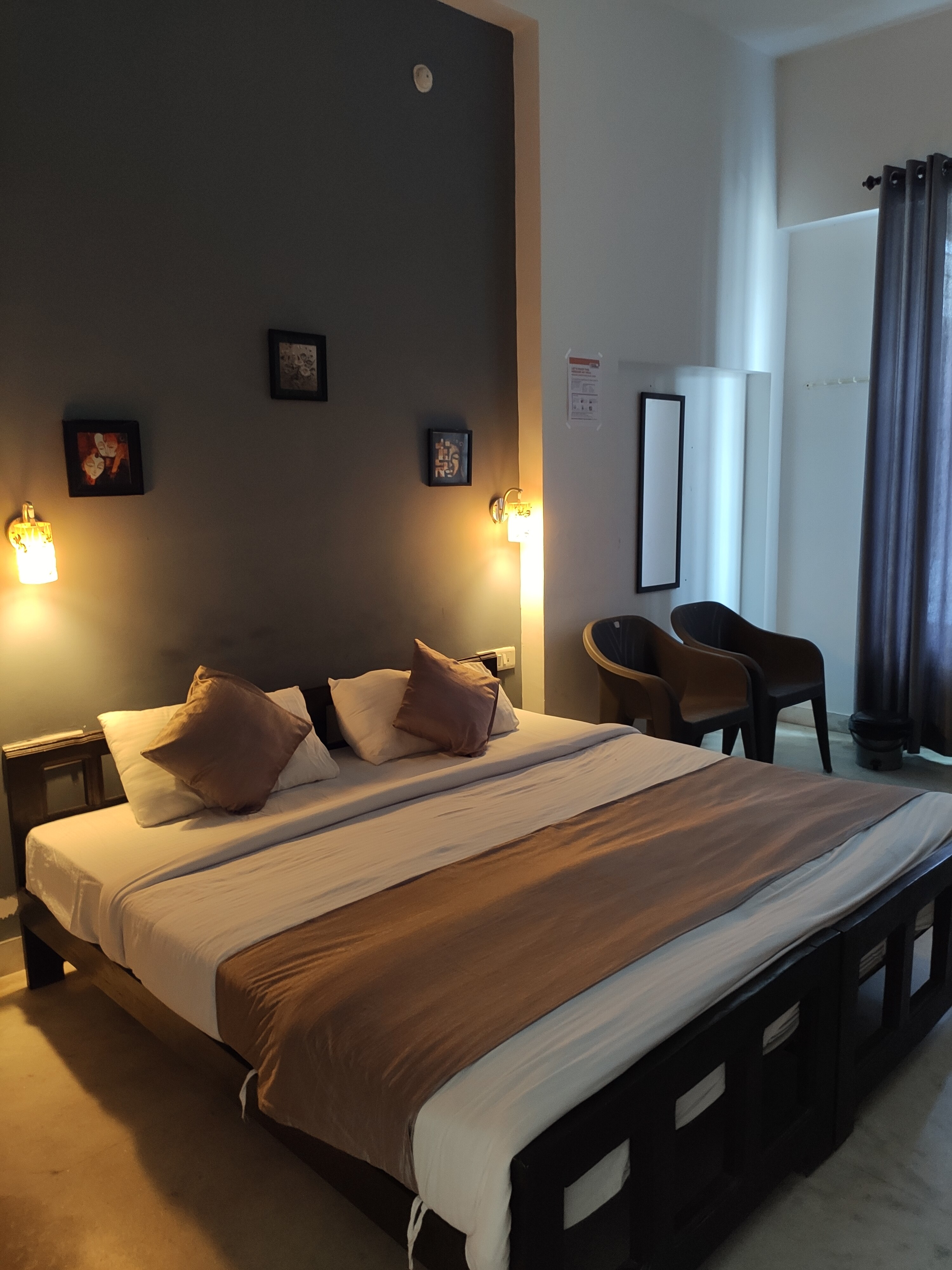 Namaste Guest House - Tap to explore photos