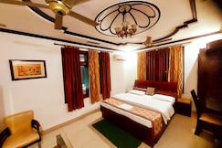 Hotel Friends, Lalkuan