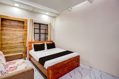 SPOT ON P1 Staycation, Pune