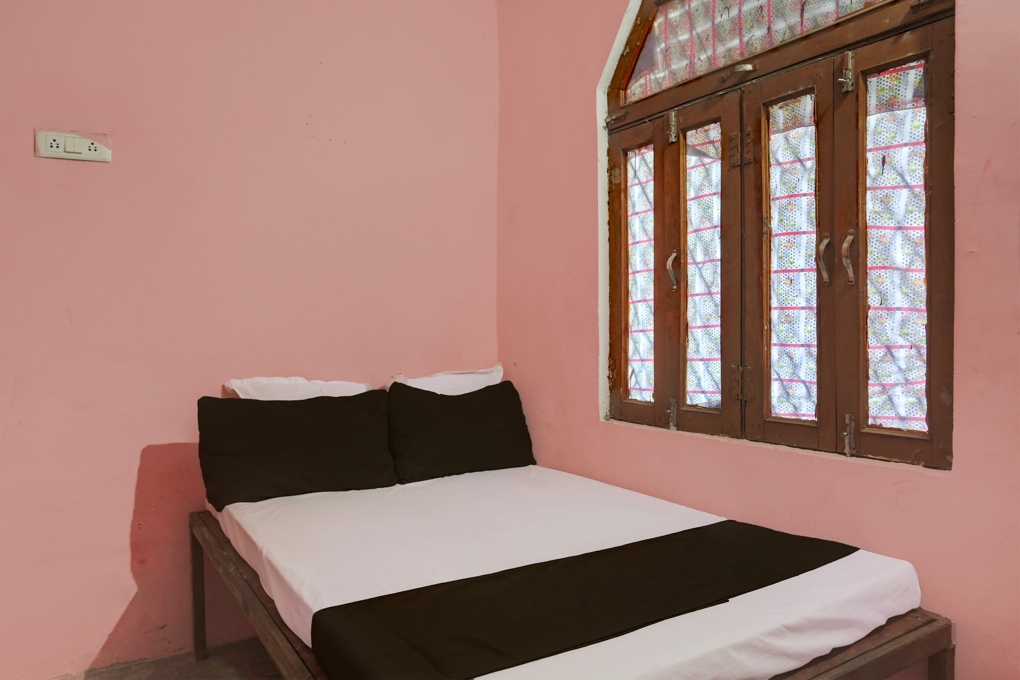 Hotel O Parihar palace - Tap to explore photos