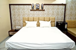 HOTEL SHUBHARAMBH, Harda