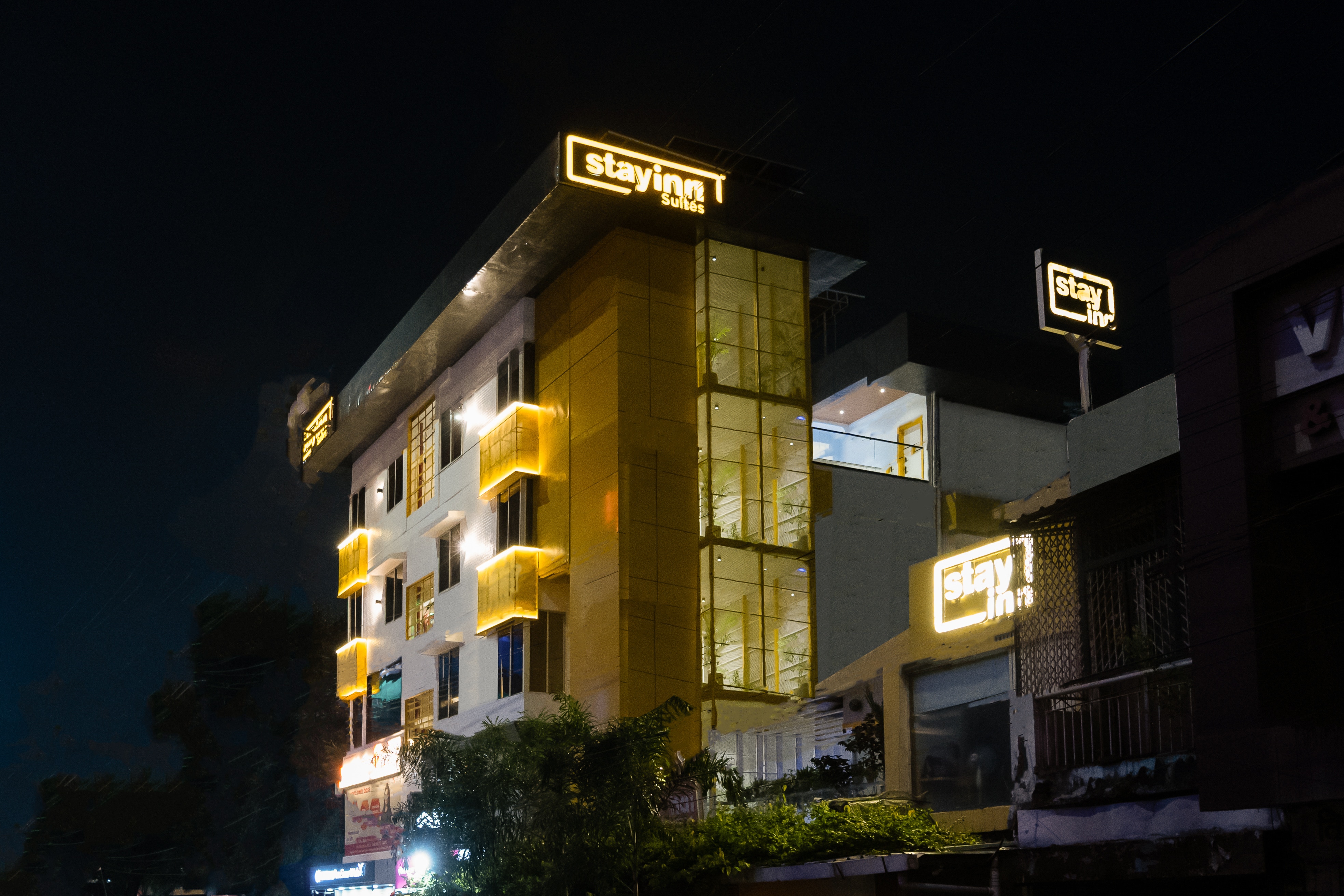 Stayinn Suites - Tap to explore photos