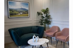 Yuzu Stayz | Executive 1 BHK Luxury Apartments, Gurgaon