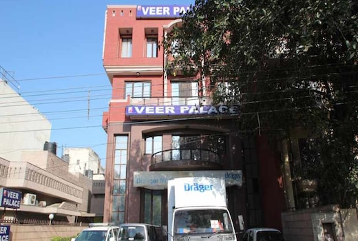 Hotel Veer Palace - Near Bhikaji Cama Palace