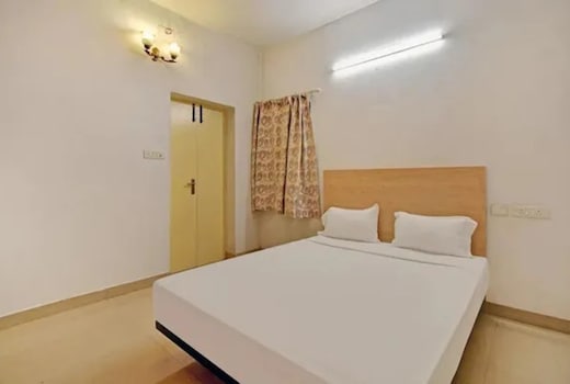 FabHotel Disha Inn