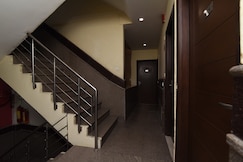Hotel O The Olive Inn, Delhi