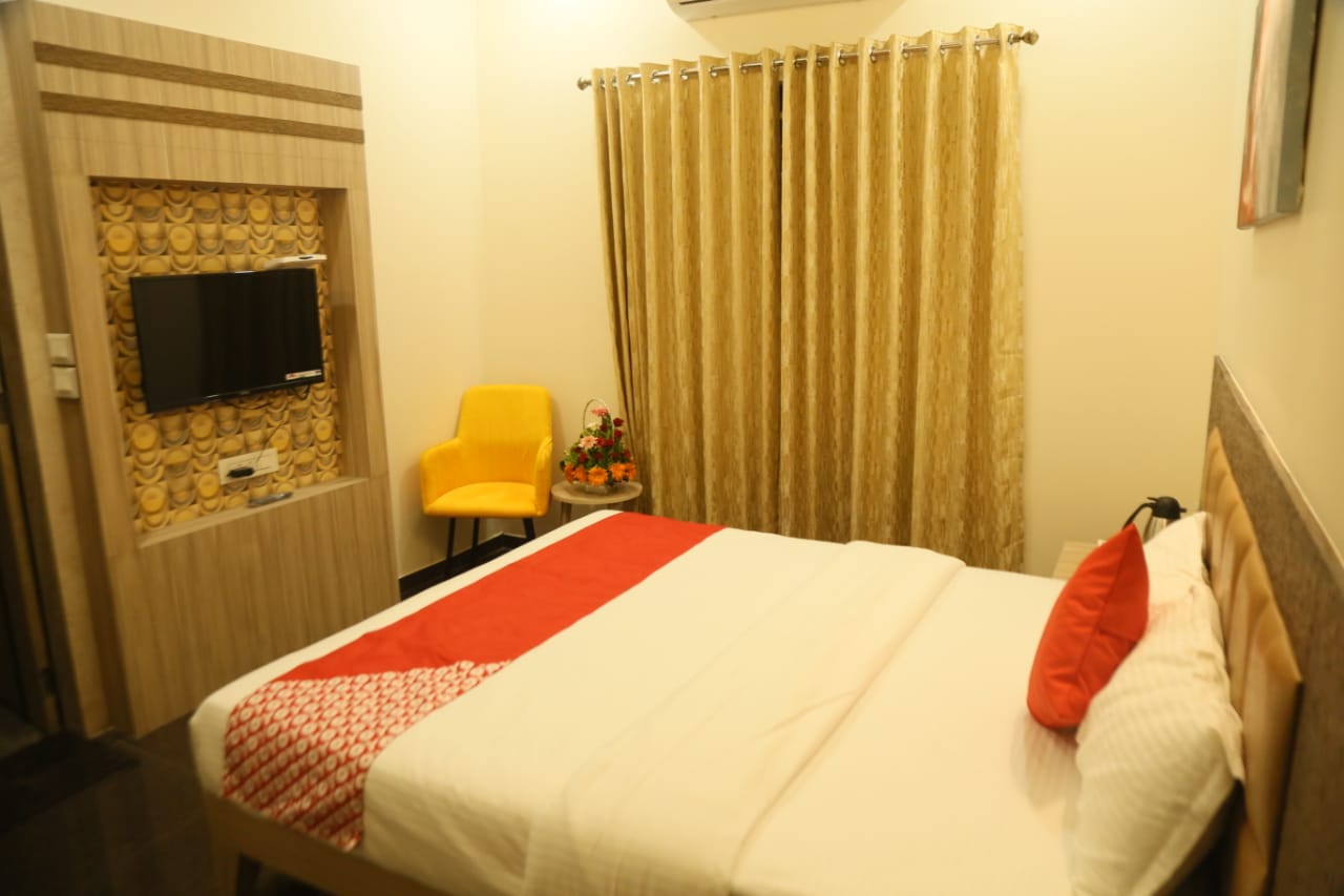 Ashoka Lodging - Tap to explore photos