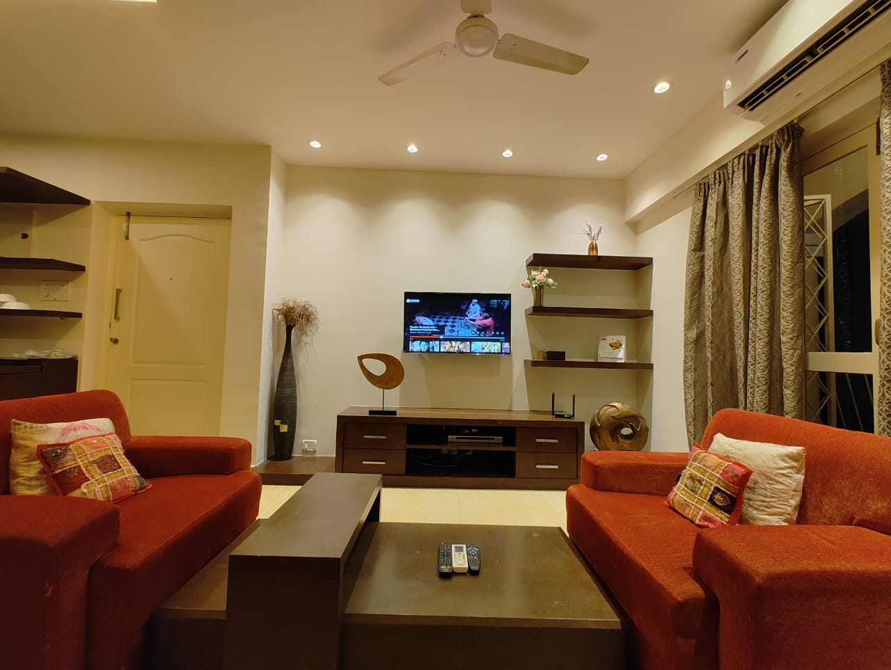 Luna : 2bhk Apartment in Arpora - Tap to explore photos