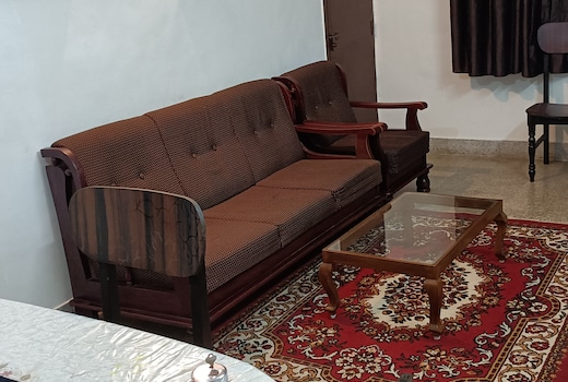 AHK3 Lovely 2 BHK In PT Rajan Salai And Car Park