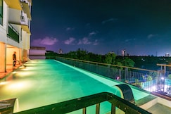 Crescent Luxe Stayz, Cochin
