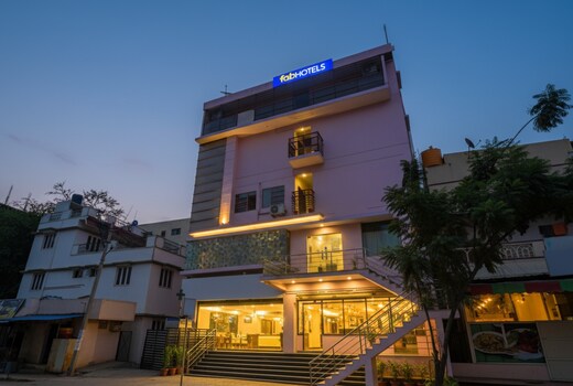 FabHotel La Palma Suites - Nr. RMZ Eco world