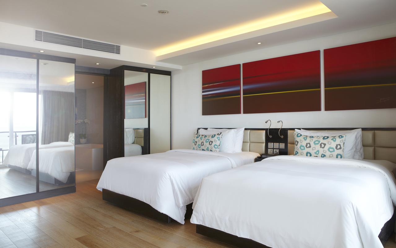 Double-Six Luxury Hotel Seminyak - Tap to explore photos