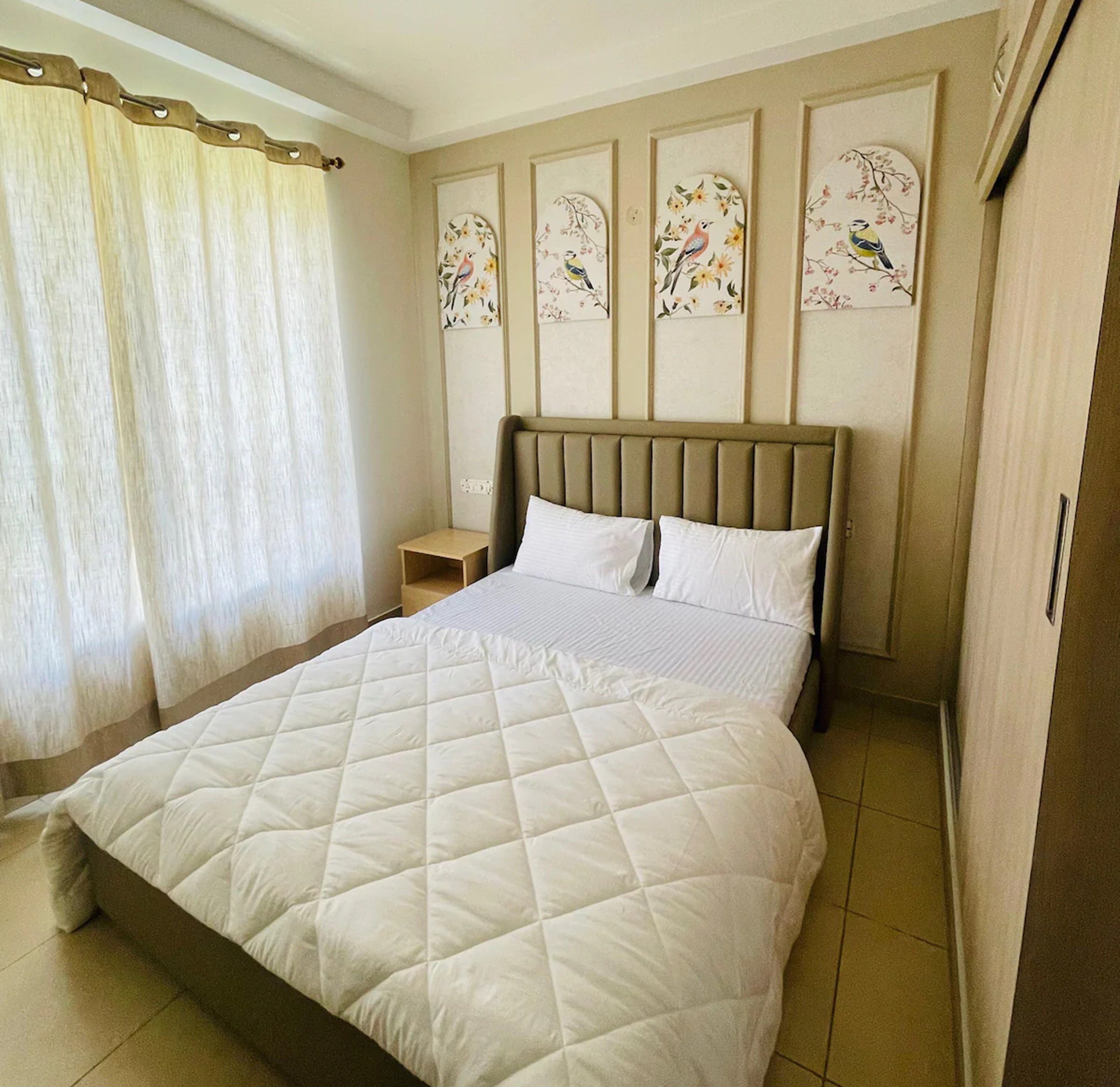 Classy 2.5bhk in Bhartiya City - Tap to explore photos
