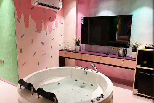 Orsom Stay Delhi Themed Apartments