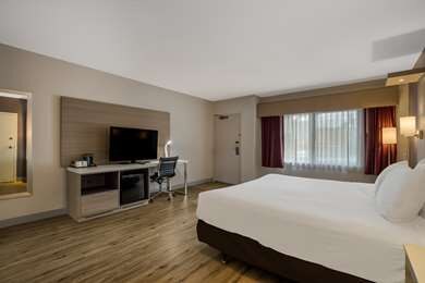 Best Western Diamond Bar Hotel & Suites - Tap to explore photos