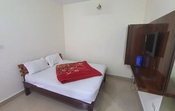 Standard Couples Room