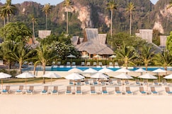 SAii Phi Phi Island Village, Phi Phi