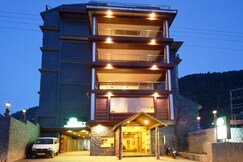 Snow Bloom Resort, Manali