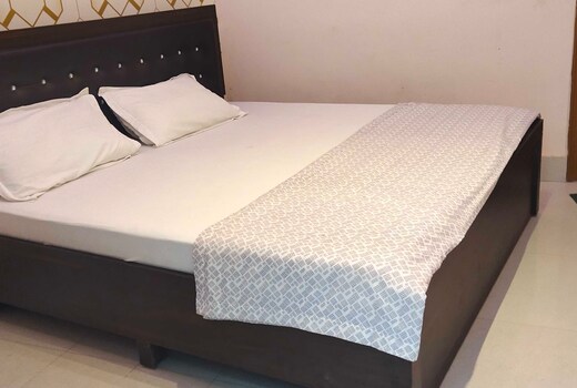 Hotel O Home Shree Narayana Homestay